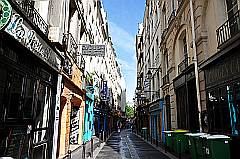 schmale Gasse in Paris