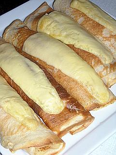herzhafte Pfannkuchen mit Käse überbacken