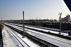Schienen im Schnee - Kontrastaufnahme