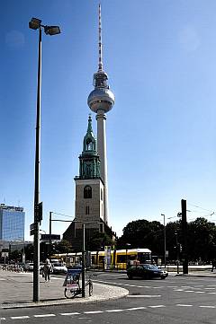 Marinekirche & Fernsehturm