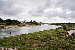 Flusslauf der L'Aucance an der französischen Westküste