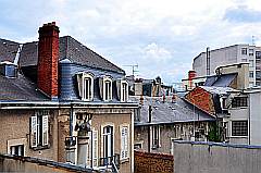 Dach und Schornstein - über den Dächern von Limoges