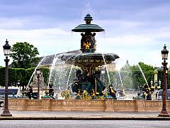 vergoldeter Springbrunnen, Fontaine des Mers, am Place de la Concorde
