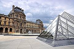 Louvre, Glas-Pyramiden