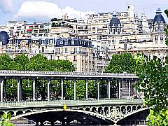 Alte Wohnhäuser mitten in Paris