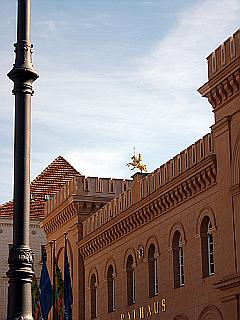 Schweriner Rathaus aus rotem Backstein