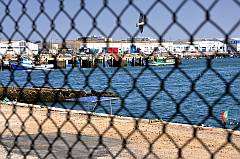 Fischereihafen hinter Gittern