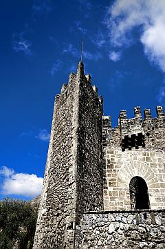 Burgmauer mit Turm