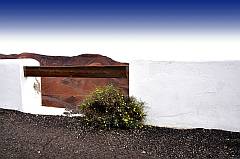 Weiße Mauer auf Fuerteventura